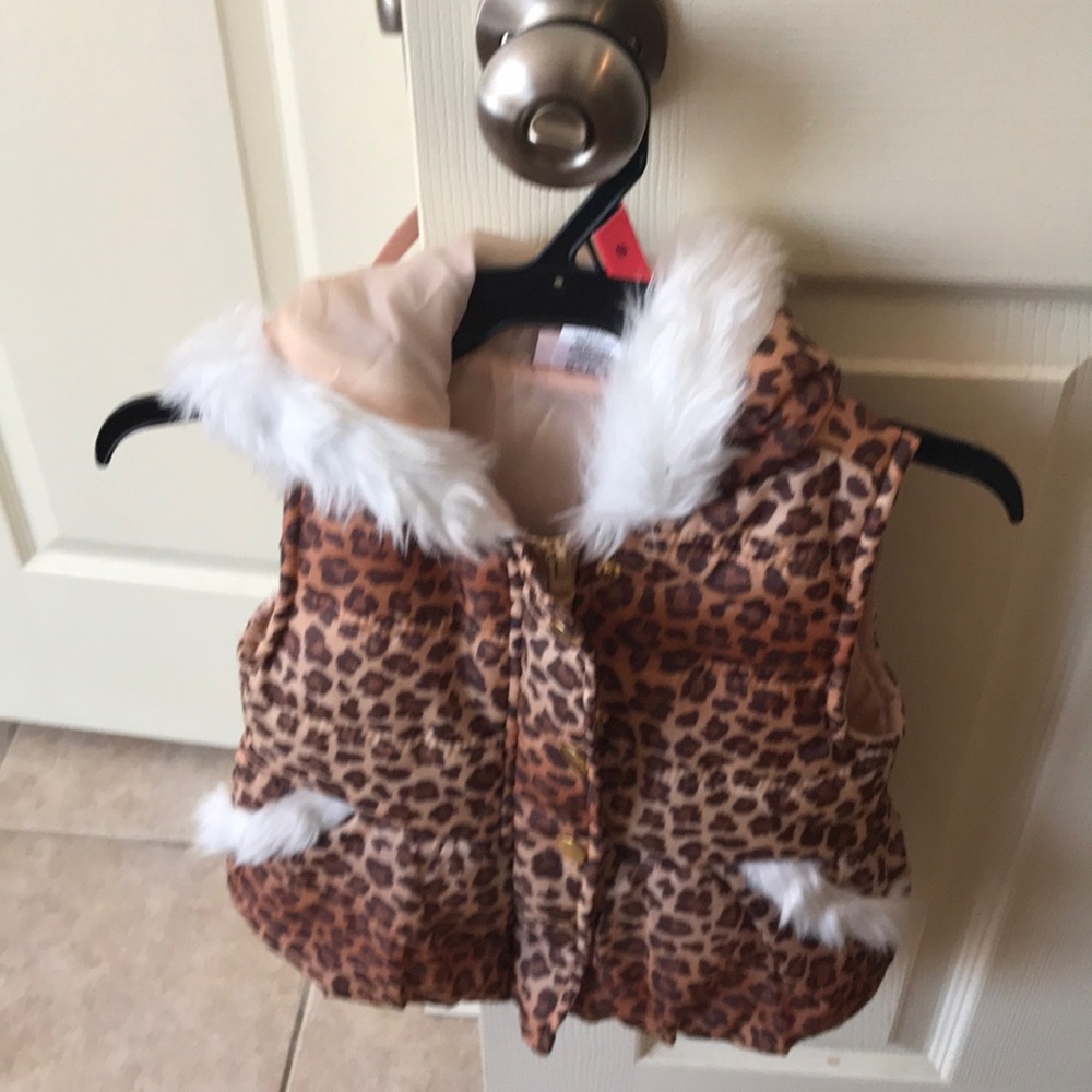 Leopard vest